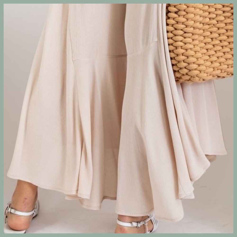 Easel "Fresh Air" Wide Legged Ruffled Bottom Pants - Picture 7 of 12